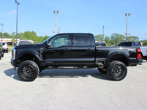 Used 2024 Ford F250 Lariat w/ Lariat Ultimate Package AWD/4WD image 6