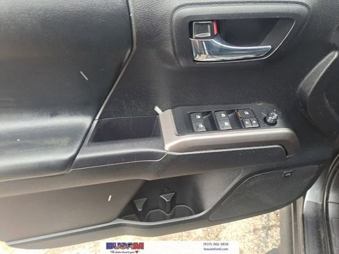 Used 2023 Toyota Tacoma Limited image 13