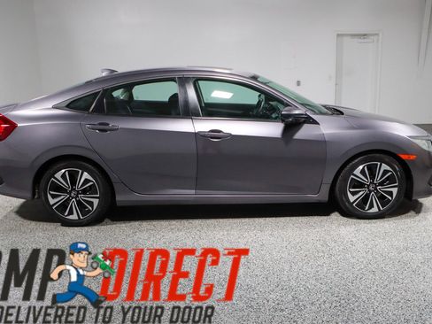 Used 2018 Honda Civic EX-T image 6