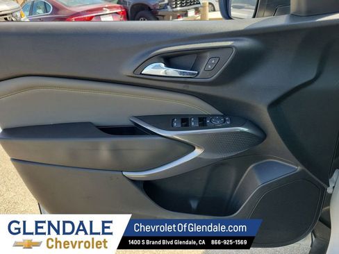 Used 2024 Chevrolet Trax ACTIV w/ Sunroof Package FWD image 38