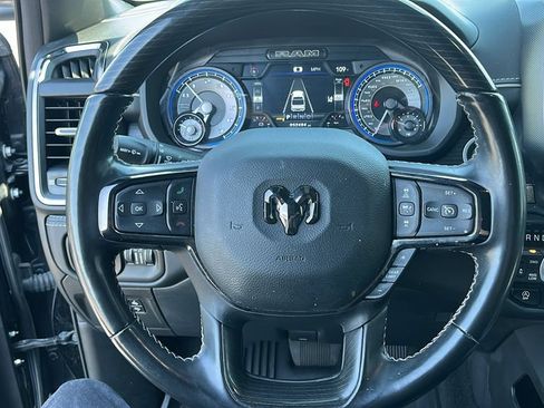 Used 2022 RAM 1500 Limited AWD/4WD image 12