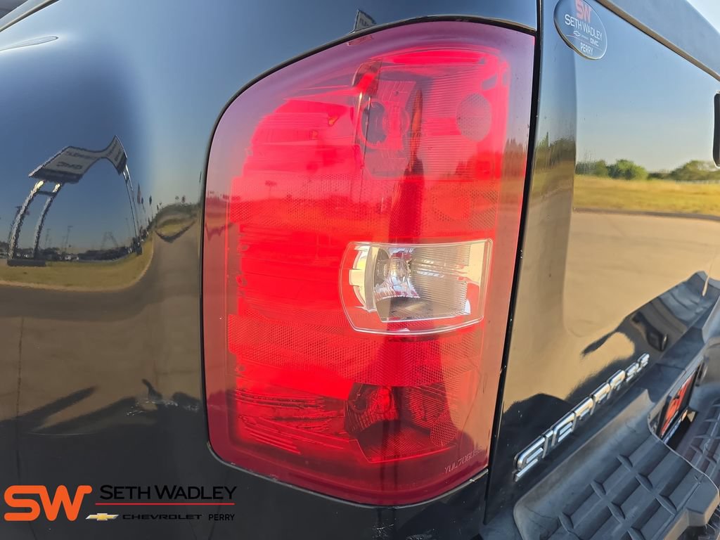 Used 2012 GMC Sierra 3500 SLE AWD/4WD image 33