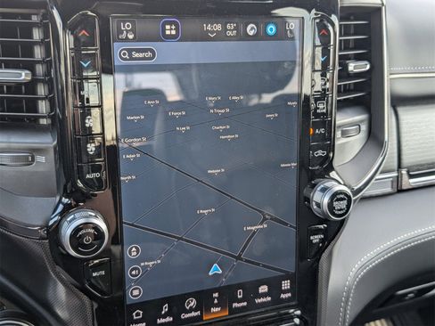 Used 2024 RAM 1500 Limited image 17