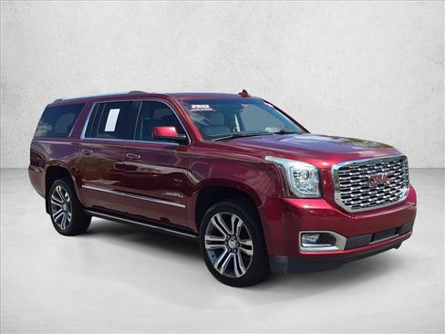 Used 2019 GMC Yukon XL Denali w/ Denali Ultimate Package RWD image 3