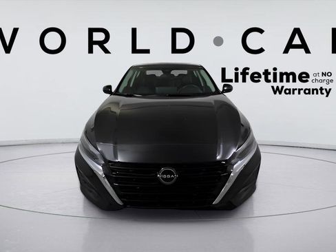 Used 2024 Nissan Altima 2.5 SL AWD/4WD image 2