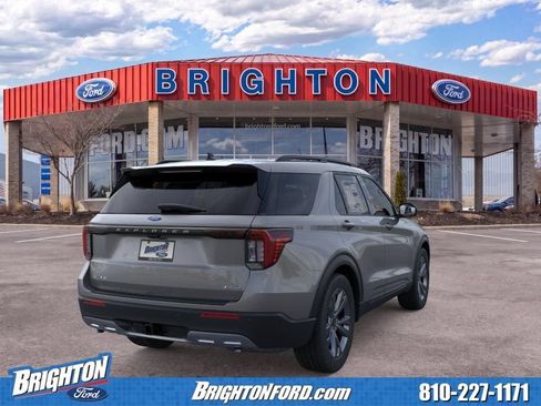 New 2026 Ford Explorer Active w/ Active Comfort Package AWD/4WD image 7
