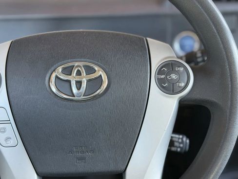 Used 2013 Toyota Prius C Three image 22