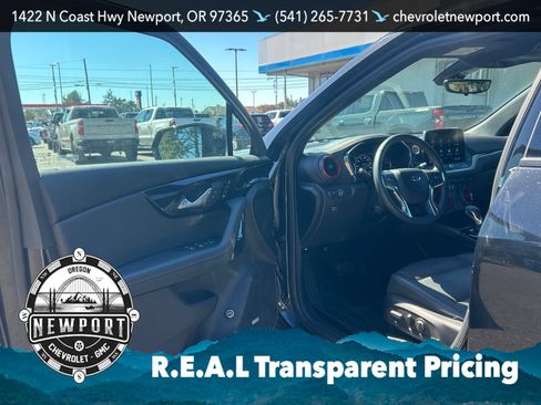 Used 2024 Chevrolet Blazer RS w/ Driver Confidence II Package AWD/4WD image 12