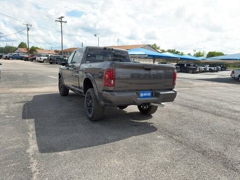 New 2026 RAM 2500 Limited AWD/4WD image 7