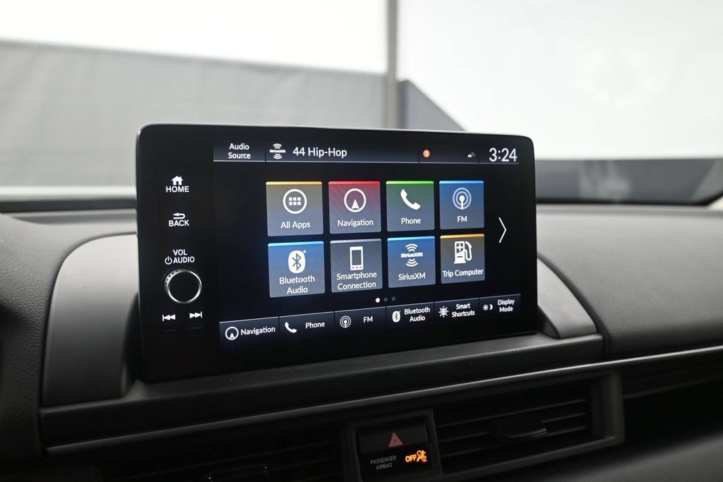 Used 2025 Honda Pilot Touring image 29