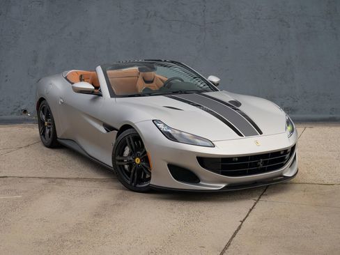 Certified 2019 Ferrari Portofino image 1