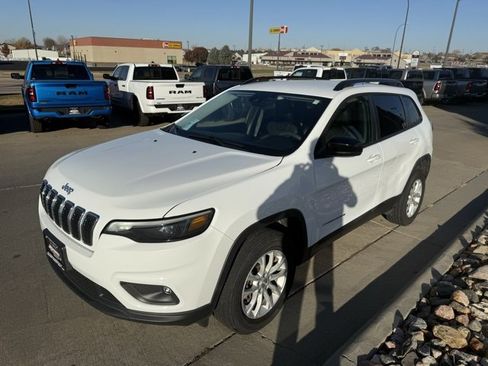 Used 2022 Jeep Cherokee Latitude Lux image 3