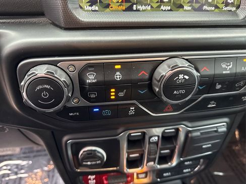 Used 2023 Jeep Wrangler Unlimited Rubicon 4xe w/ Cold Weather Group image 31