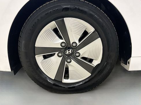 Used 2019 Hyundai Ioniq Blue image 35