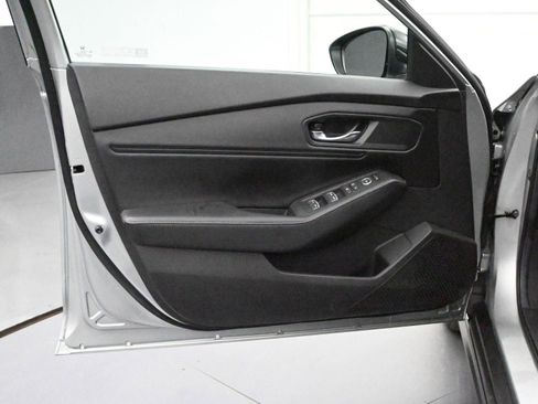 Used 2024 Honda Accord Sport image 11