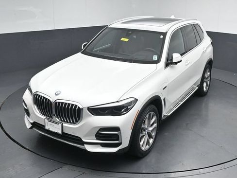 Used 2022 BMW X5 xDrive45e AWD/4WD image 48