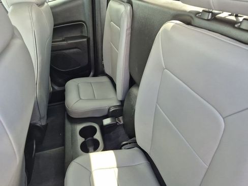 Used 2021 Chevrolet Colorado W/T w/ WT Convenience Package image 13