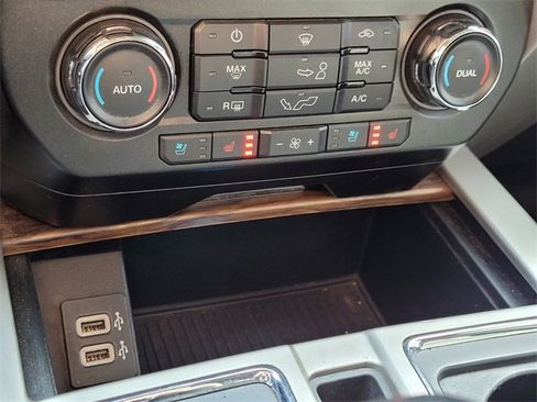 Certified 2020 Ford F150 Lariat image 20
