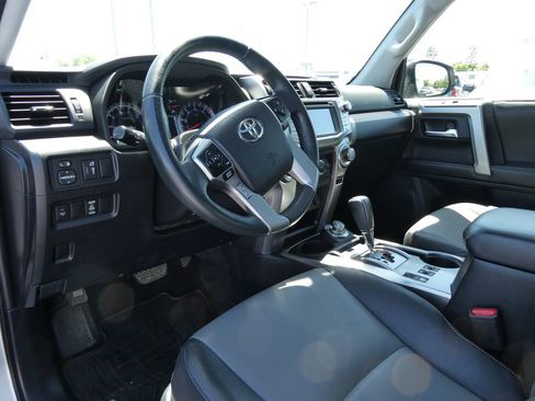 Used 2015 Toyota 4Runner SR5 Premium w/ Four Season Floor Mat Package AWD/4WD image 22