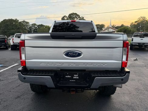Used 2017 Ford F250 XLT w/ XLT Value Package AWD/4WD image 8