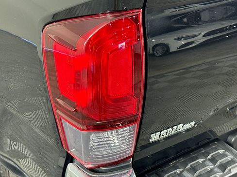 Used 2021 Toyota Tacoma SR5 RWD image 49