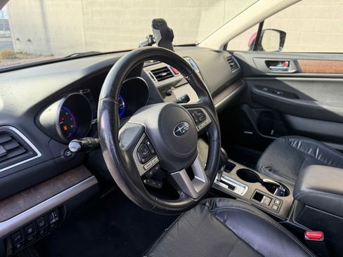 Used 2017 Subaru Outback 2.5i Limited image 19