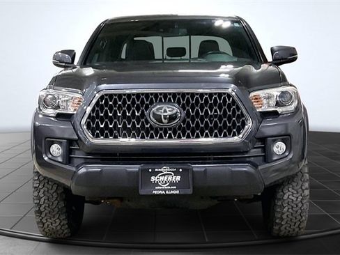 Used 2019 Toyota Tacoma TRD Off-Road image 3