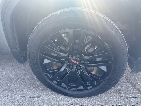 Used 2020 GMC Sierra 1500 Denali w/ Denali Ultimate Package image 4