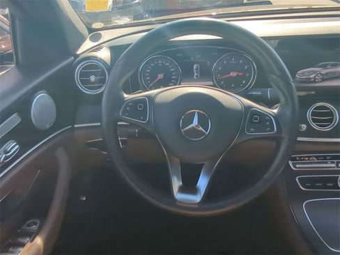 Used 2018 Mercedes-Benz E 300 image 15