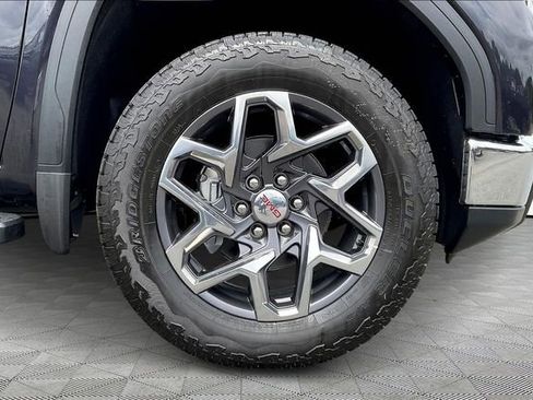 New 2026 GMC Sierra 1500 SLT w/ SLT Premium Plus Package image 13