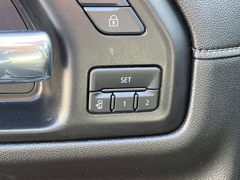 Used 2021 GMC Sierra 1500 Denali w/ Denali Ultimate Package image 27