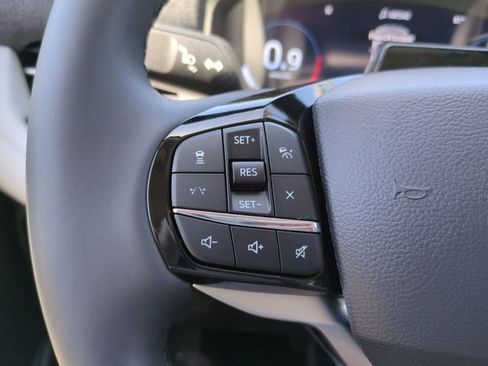 New 2026 Ford Explorer Platinum image 25