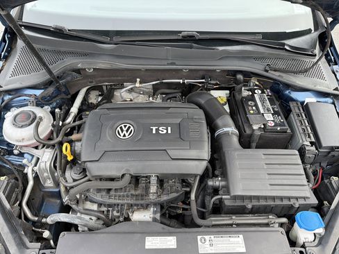 Used 2019 Volkswagen Golf Alltrack SE image 9