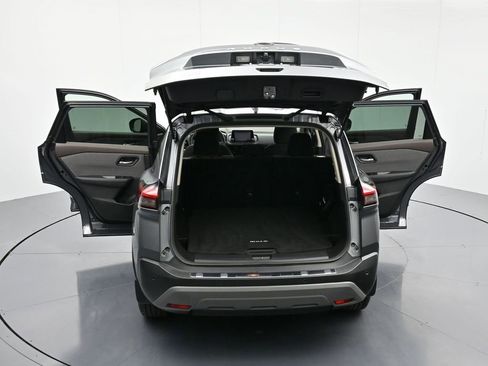 Used 2023 Nissan Rogue SV image 52