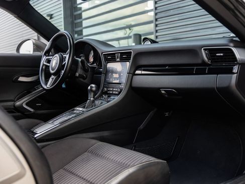 Certified 2018 Porsche 911 Carrera T RWD image 41