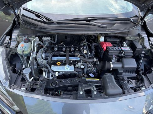 Used 2025 Nissan Versa SV FWD image 30