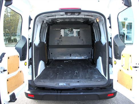 Used 2019 Ford Transit Connect XLT image 33