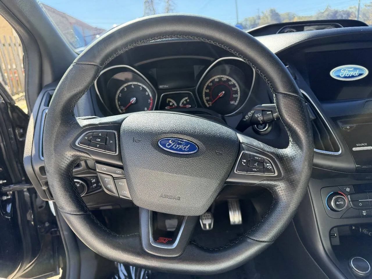 Used 2016 Ford Focus ST w/ Equipment Group 401A FWD image 16