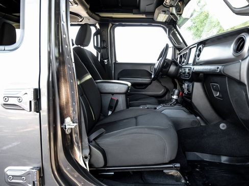 Used 2021 Jeep Wrangler Unlimited Willys image 44