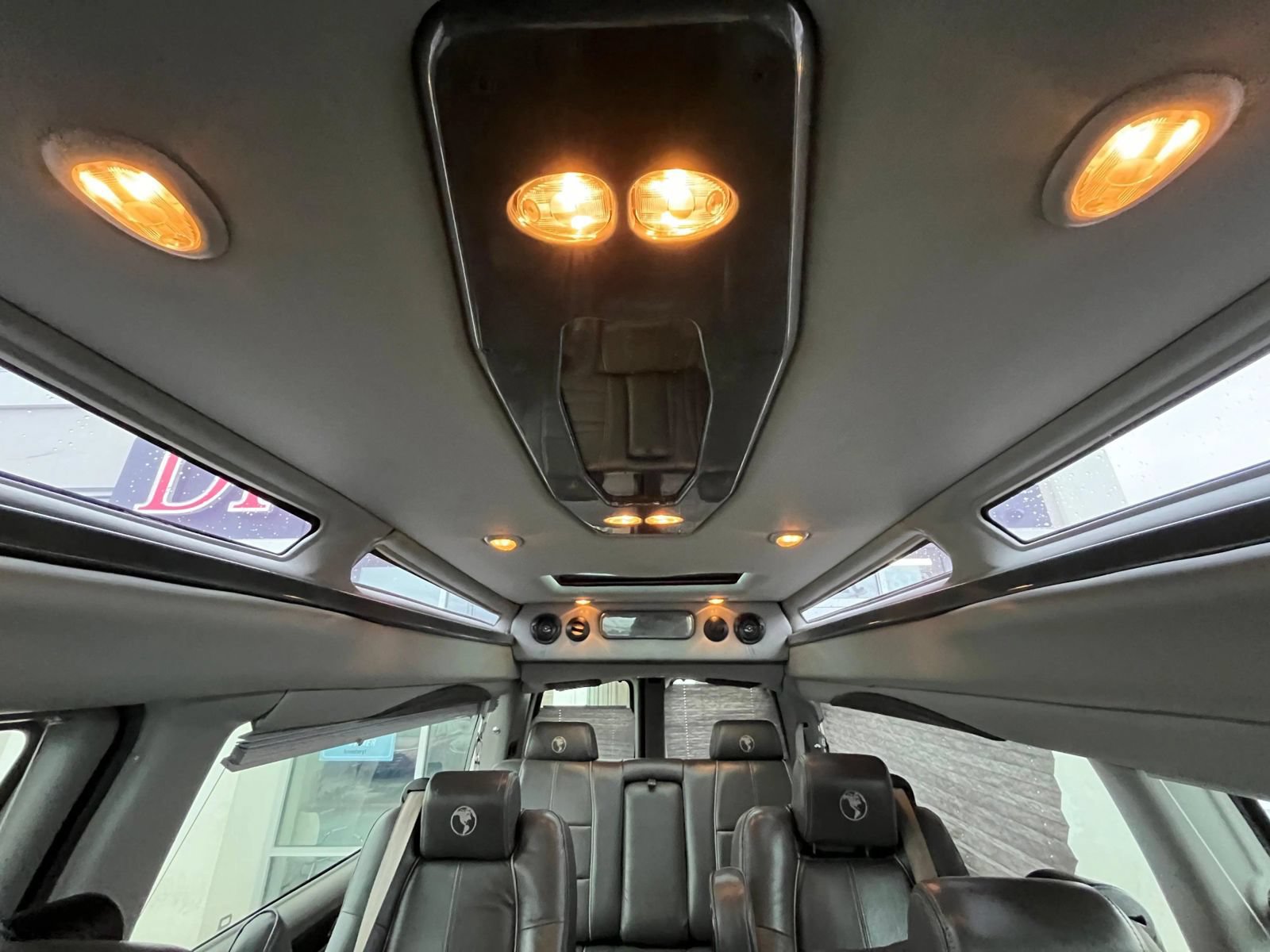 Used 2018 Chevrolet Express 2500 Extended w/ Enhanced Convenience Package RWD image 34