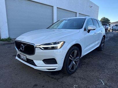 Used 2018 Volvo XC60 T6 Momentum w/ Convenience Package