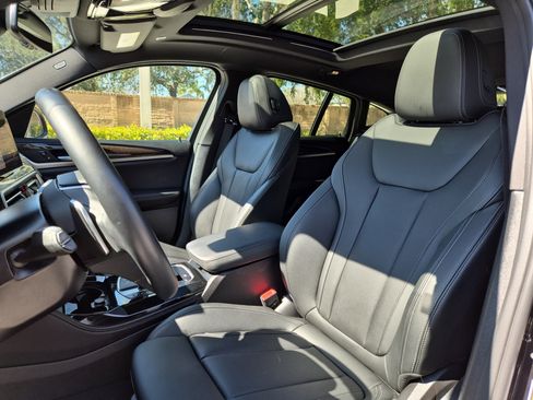 Used 2024 BMW X4 xDrive30i image 21