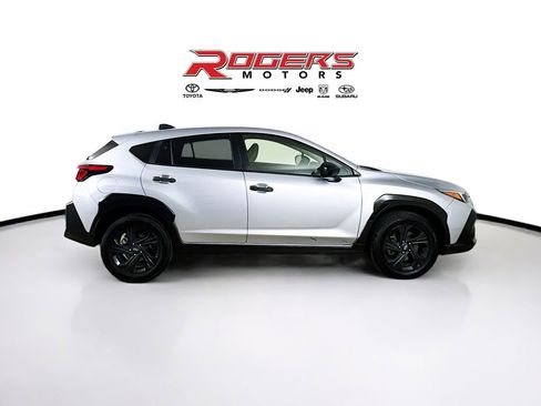 Used 2024 Subaru Crosstrek 2.0i AWD/4WD image 9