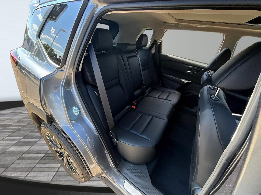 New 2026 Nissan Rogue Dark Armor AWD/4WD image 9