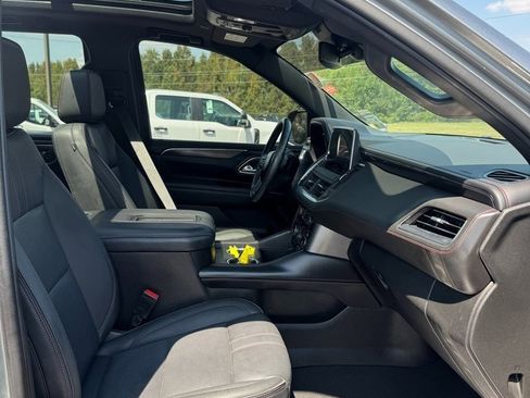 Used 2023 Chevrolet Tahoe RST image 9