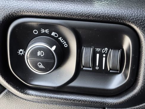 Used 2022 RAM 2500 Laramie AWD/4WD image 18
