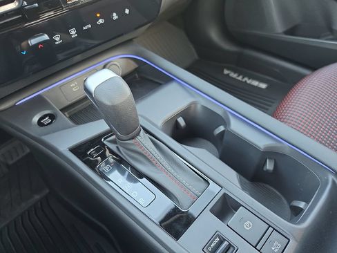 New 2026 Nissan Sentra SR w/ Floor Mat Package FWD image 20