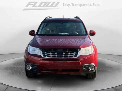 Used 2013 Subaru Forester 2.5X Premium w/ All-Weather Plus Pkg AWD/4WD image 3