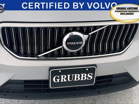 Used 2025 Volvo XC40 B5 Core image 35