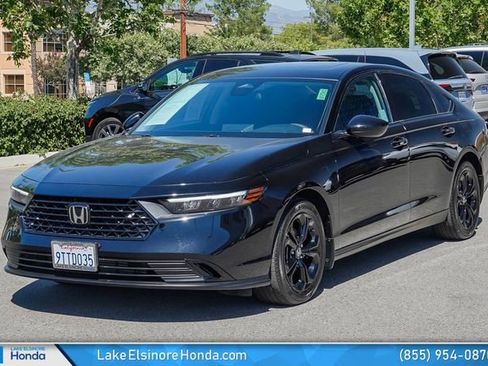 Certified 2025 Honda Accord SE image 4